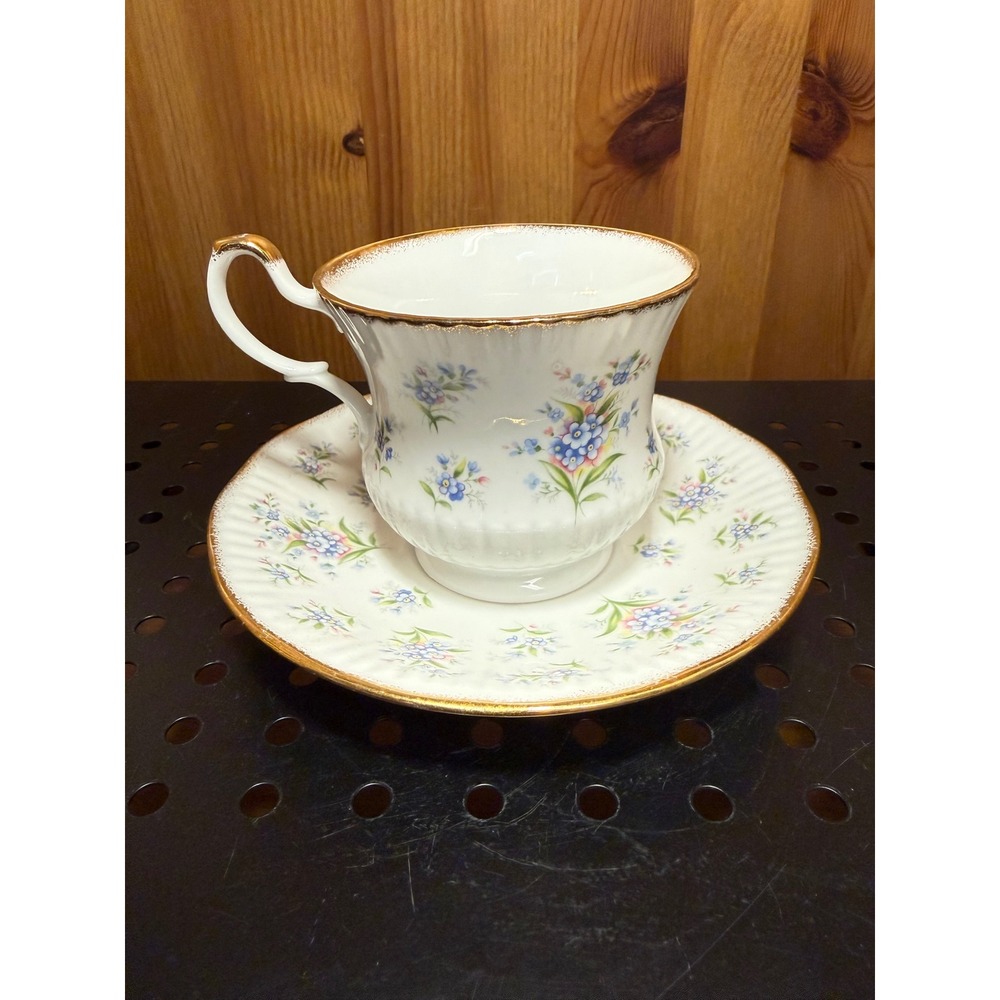 Royal Minster Fine Bone China England Floral Cup & Saucer Gold Trim